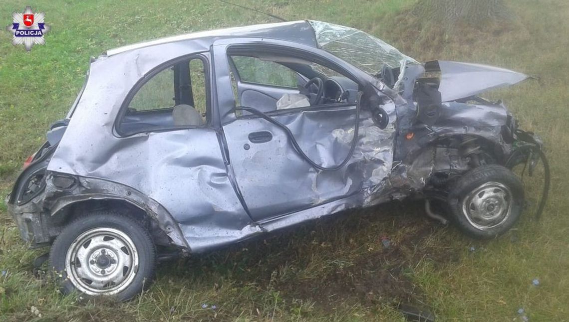 Trwają poszukiwania kierowcy. Doprowadził do wypadku, 29-latek zmarł w szpitalu