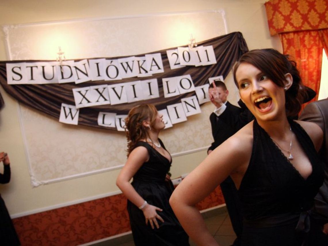 Trwają studniówki w lubelskim. Zdjęcia z imprez