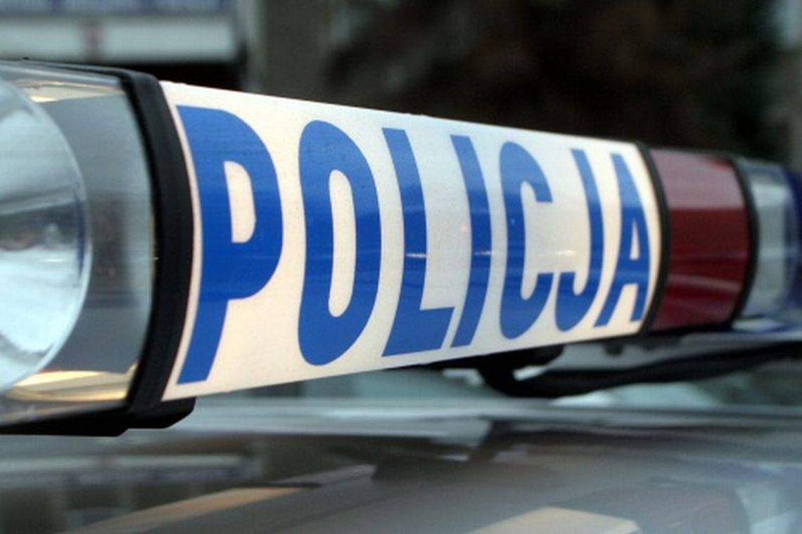 Trzebieszów Drugi: Samochód dachował. 25-letni kierowca nie żyje Trzebieszów Drugi: Samochód dachował. 25-letni kierowca nie żyje