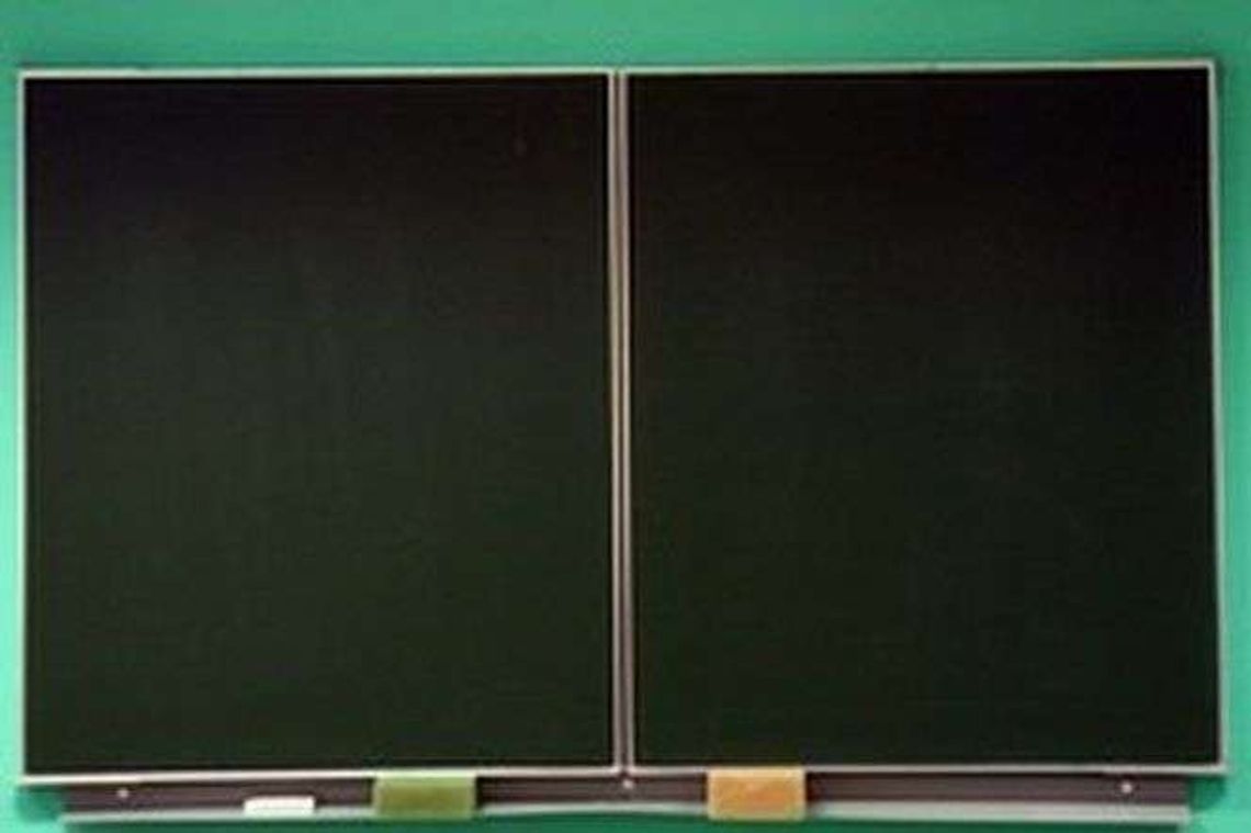 Trzech nauczycieli z tytułem profesora oświaty