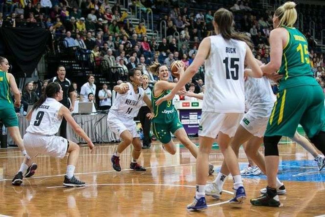 Trzy nowe zawodniczki dołączyły do Pszczółki