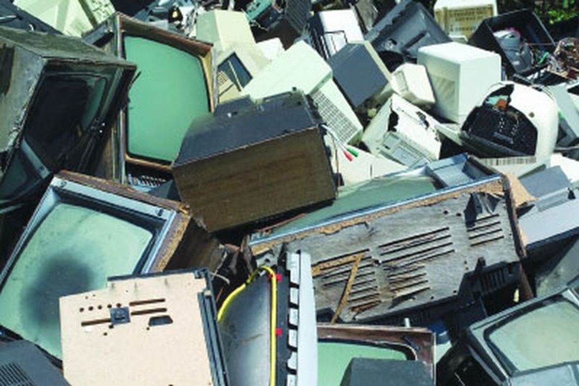 Trzydnik Duży, Konopnica: Zbierają elektrośmieci