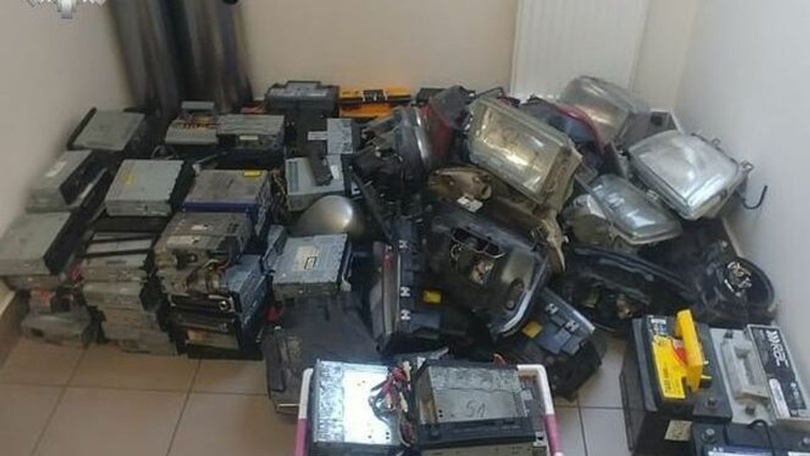 Trzymał mnóstwo akumulatorów w domu. To nie było hobby