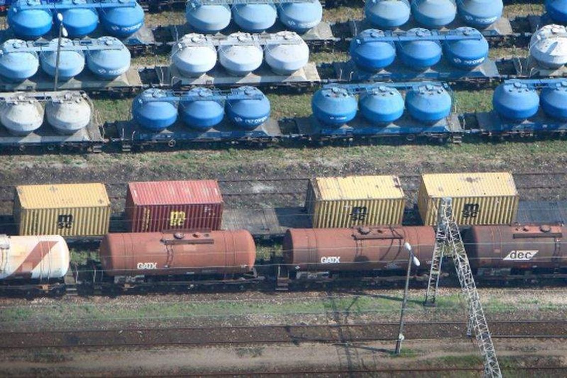 Tu łączy się transport drogowy z kolejowym. Nowy terminal w Nałęczowie