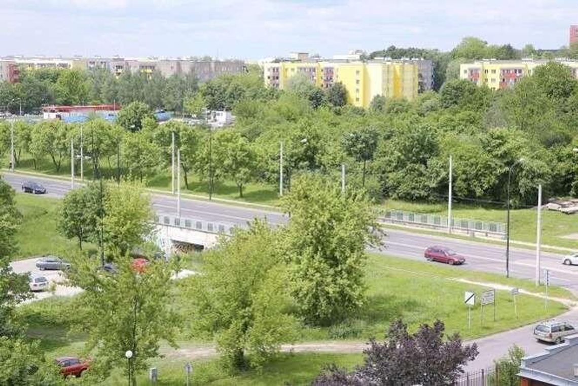 Tu miały być szkoły, ale nigdy nie powstały. Miasto przejrzy działki Tu miały być szkoły, ale nigdy nie powstały. Miasto przejrzy działki