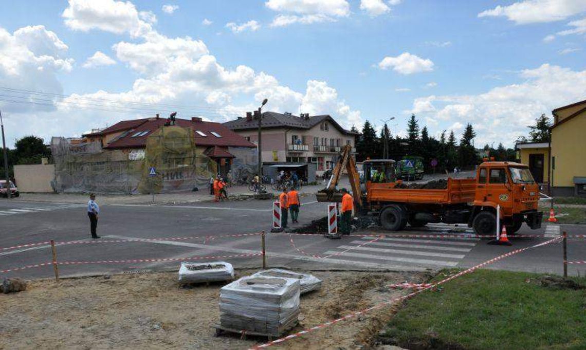 Tu rondo, tam most. Radzyń Podlaski w budowie