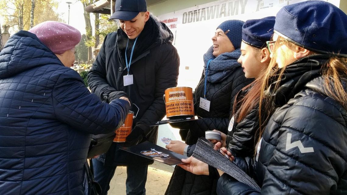 Tuż przed 1 listopada. Rok za rokiem grosz do grosza. Już 15 lat ratują zabytki