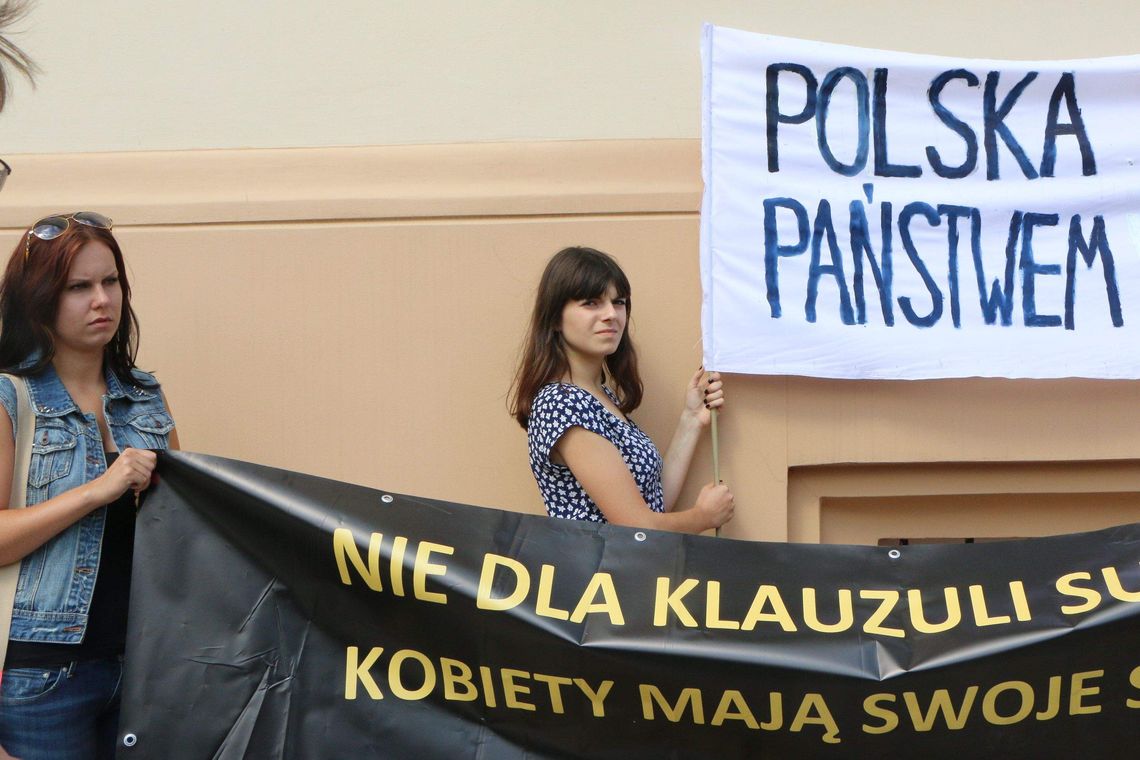 Twój Ruch: Klauzula sumienia to wojna z kobietami