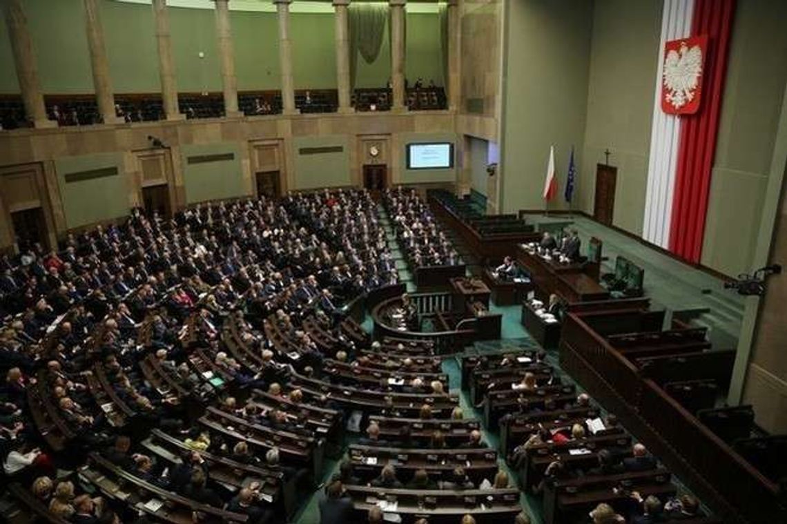 Tylko dwie kadencje w samorządach? Zapytali o opinię studentów UMCS i KUL