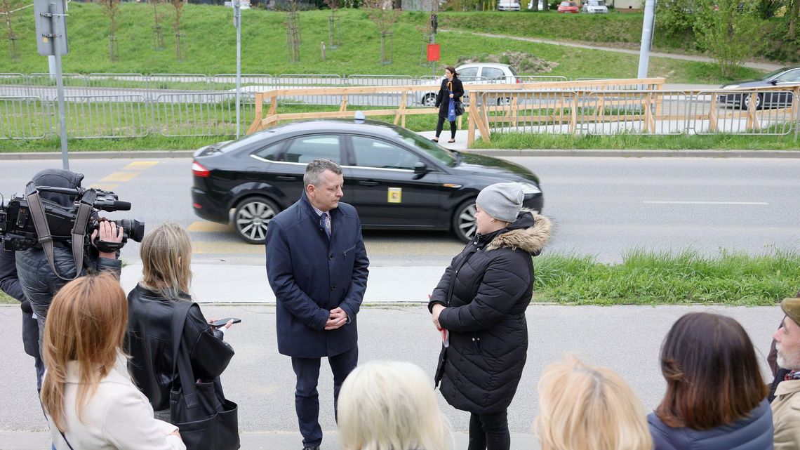 Tymczasowo strach przechodzić Tymczasowo strach przechodzić