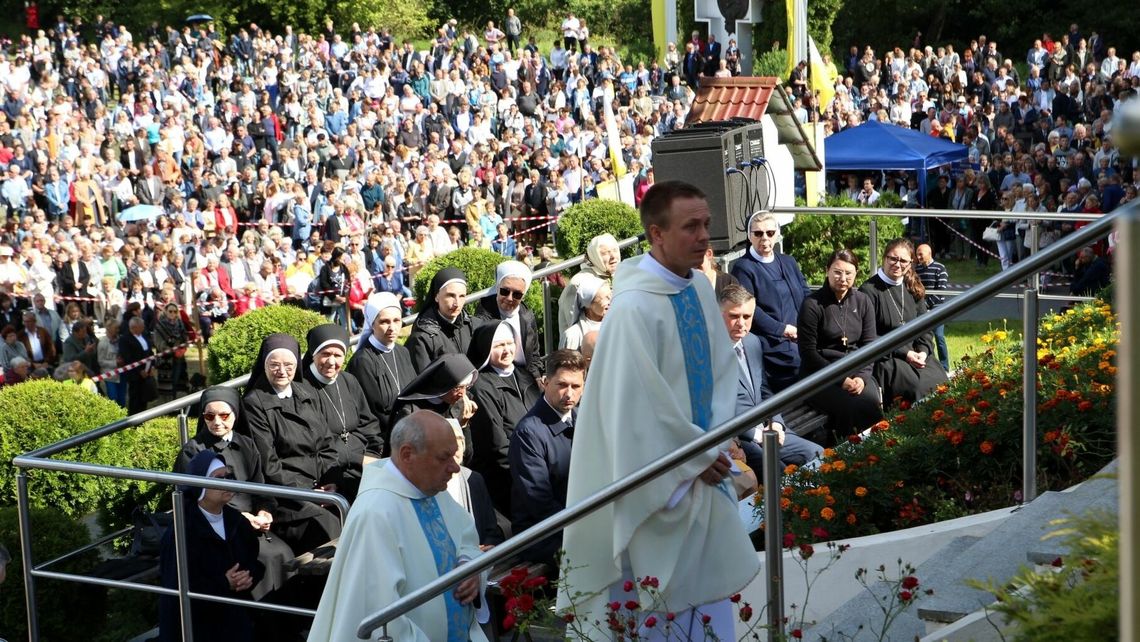 Tysiące wiernych wybiera się do Wąwolnicy. Dla Matki Bożej Kębelskiej