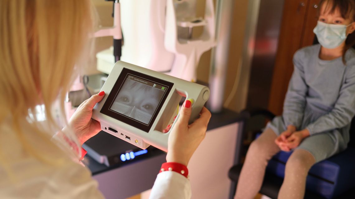 U okulisty obędzie się bez dantejskich scen. Szpital wojskowy w Lublinie dostał sprzęt od WHO