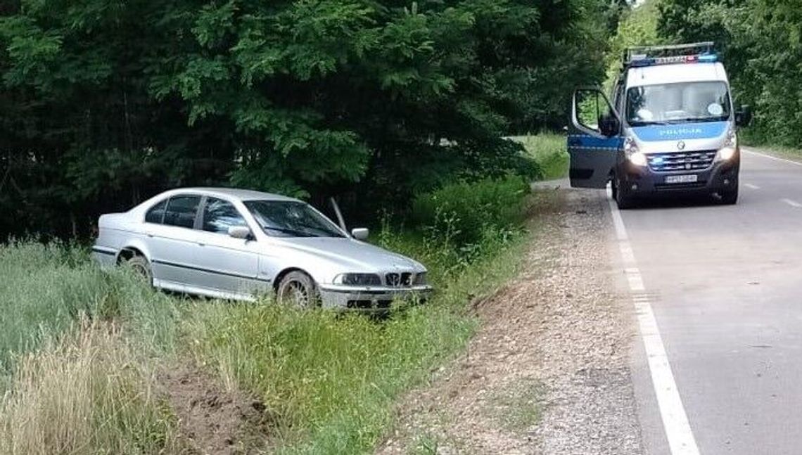 Ucieczkę przed policją skończył w rowie. Wtedy na jaw wyszły inne jego przewinienia Ucieczkę przed policją skończył w rowie. Wtedy na jaw wyszły inne jego przewinienia