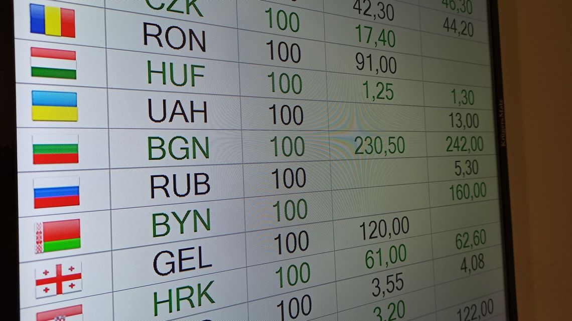 Uciekają z Ukrainy z gotówką. W Lublinie mają problem z zamienieniem jej na złotówki