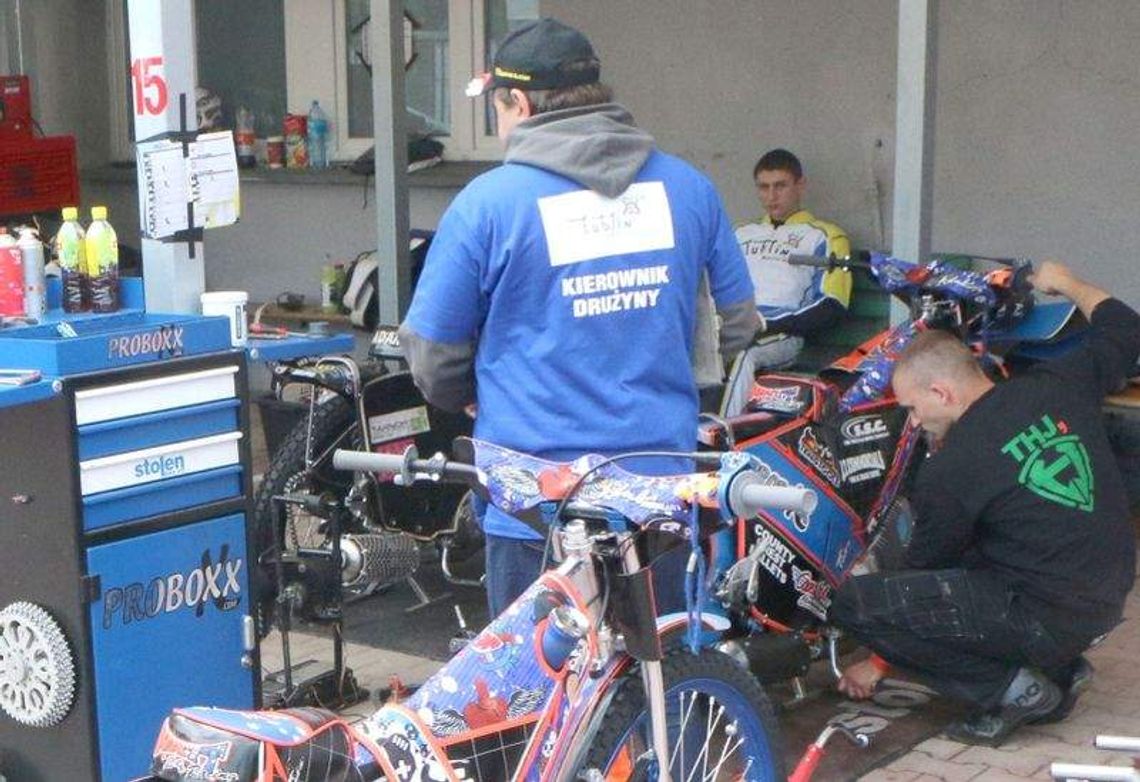 Ucięli wszelkie spekulacje, pięć drużyn i basta