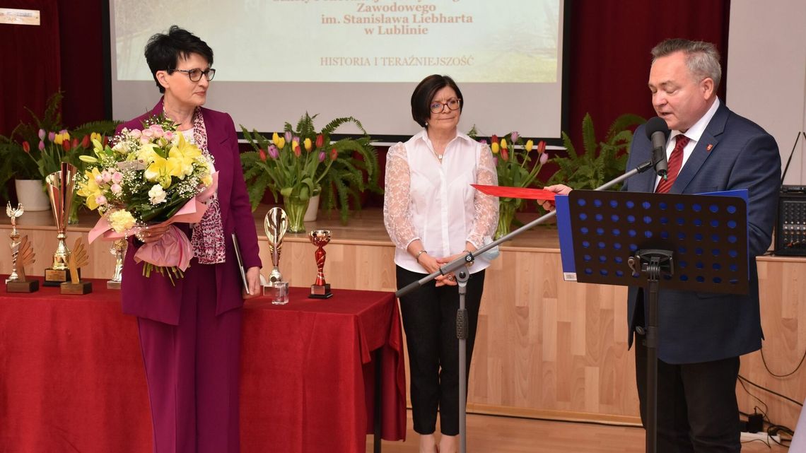 Uczą, nie patrząc na maturę ani na wiek. Medyczne Studium Zawodowe w Lublinie ma 65 lat