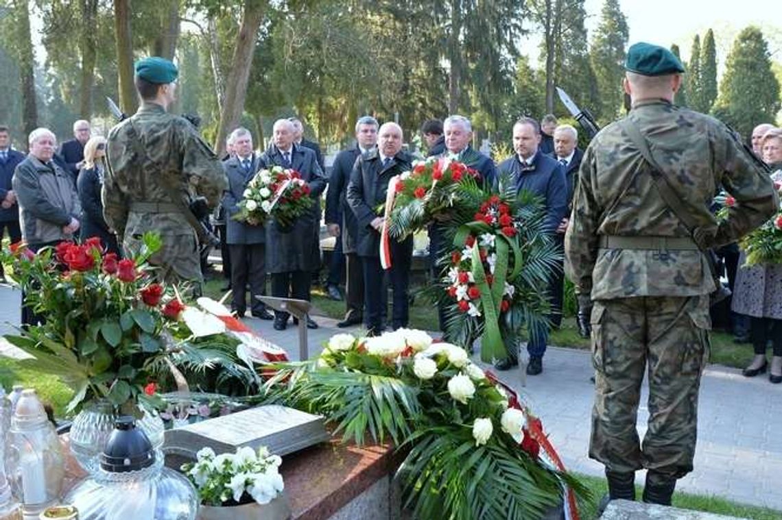 Uczcili pamięć Edwarda Wojtasa (zdjęcia) Uczcili pamięć Edwarda Wojtasa (zdjęcia)