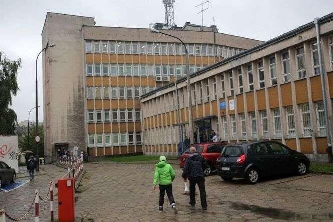 Uczelnia sprzeda budynek w centrum Lublina. Studentom zbuduje zupełnie nowy Uczelnia sprzeda budynek w centrum Lublina. Studentom zbuduje zupełnie nowy