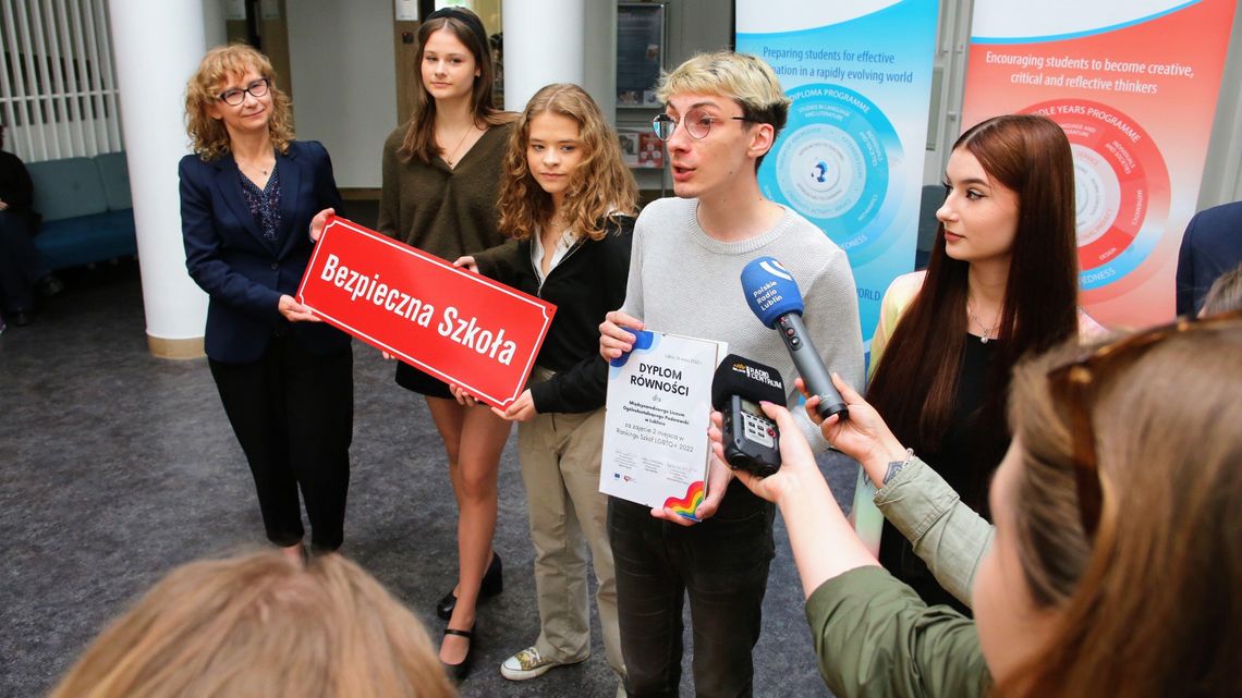 Uczniowie LGBTQ+ z Lubelskiego często spotykają się z dyskryminacją. Ale nie w tej szkole Uczniowie LGBTQ+ z Lubelskiego często spotykają się z dyskryminacją. Ale nie w tej szkole