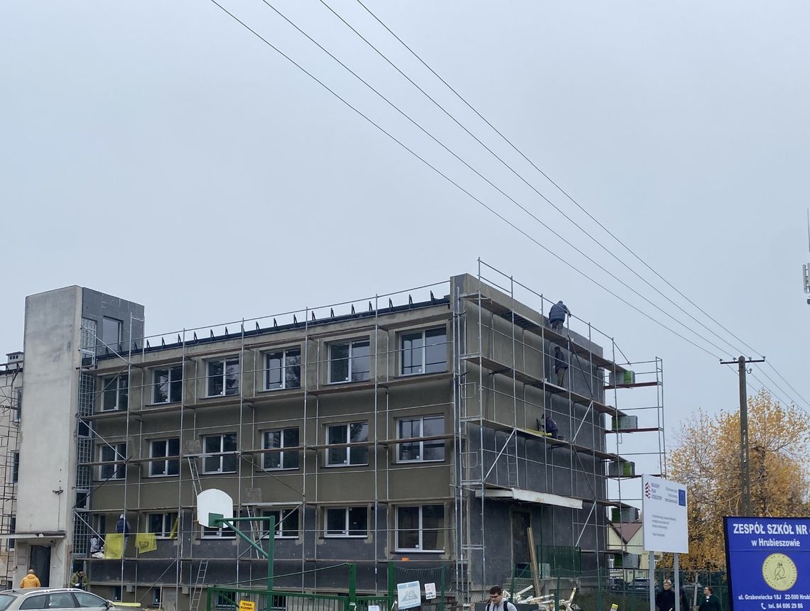 Uczniowie przeniesieni do „wrogiej” szkoły. Rodzice: Boimy się. Starosta: Wieś nie pobije się z wsią