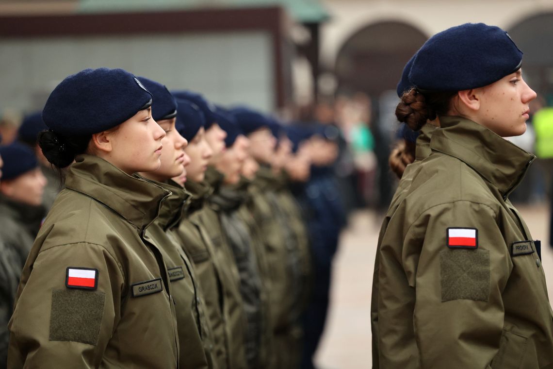Uczniowie XIV LO złożyli ślubowanie na Zamku Lubelskim Uczniowie XIV LO złożyli ślubowanie na Zamku Lubelskim