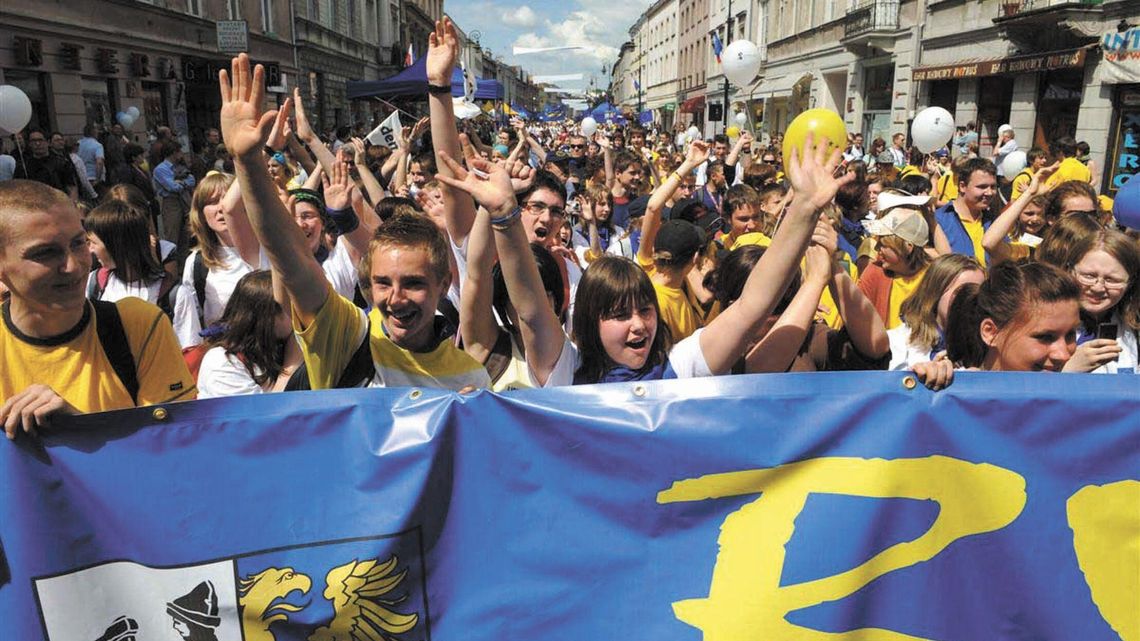 Uczniowie z Chełma na Paradzie Schumana