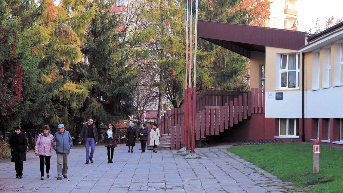 Uczniowie z Puław dzielą się ubraniami