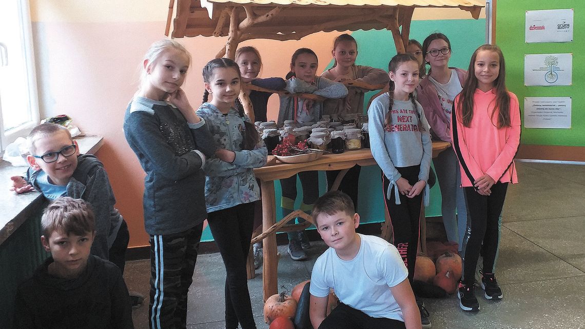 Uczniowie ze Starego Brusa chcą żyć zgodnie z naturą. Szkoła jedną z laureatów naszego konkursu [zdjęcia]