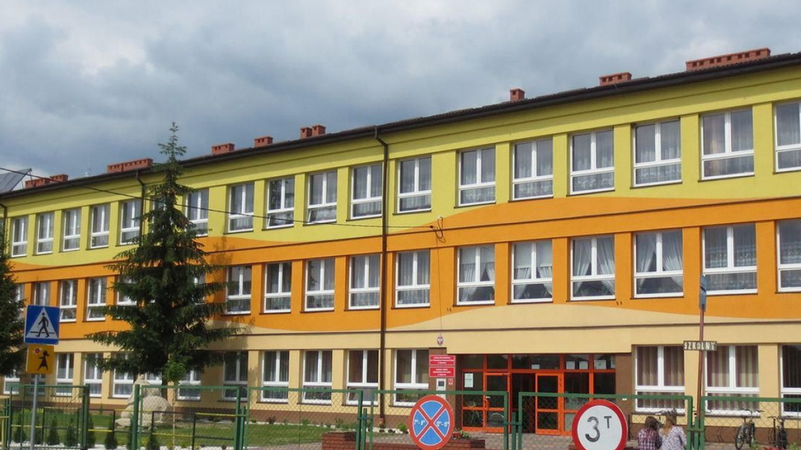 Uczniowie ze szkoły podstawowej w Józefowie najlepsi w województwie lubelskim Uczniowie ze szkoły podstawowej w Józefowie najlepsi w województwie lubelskim