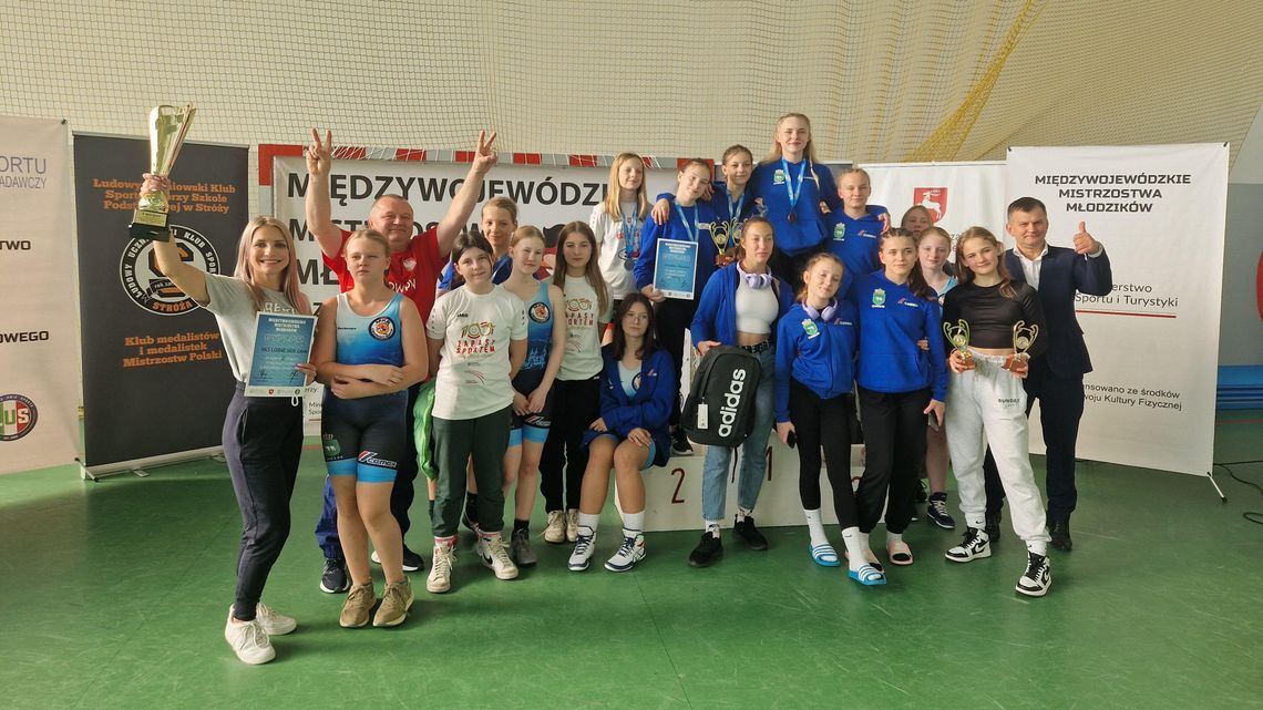 Udany występ zawodniczek Cementu-Gryfa Chełm Udany występ zawodniczek Cementu-Gryfa Chełm