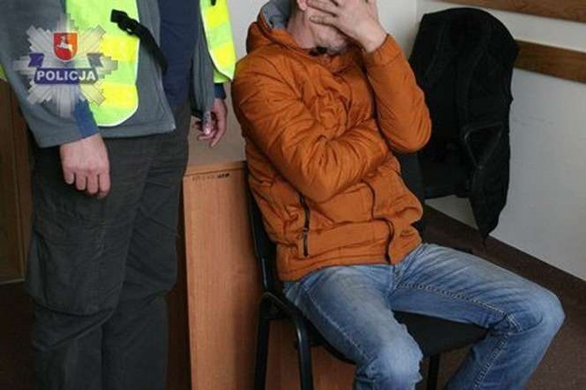 Udawał policjanta, miał fałszywą odznakę. Wziął łapówkę od kierowcy