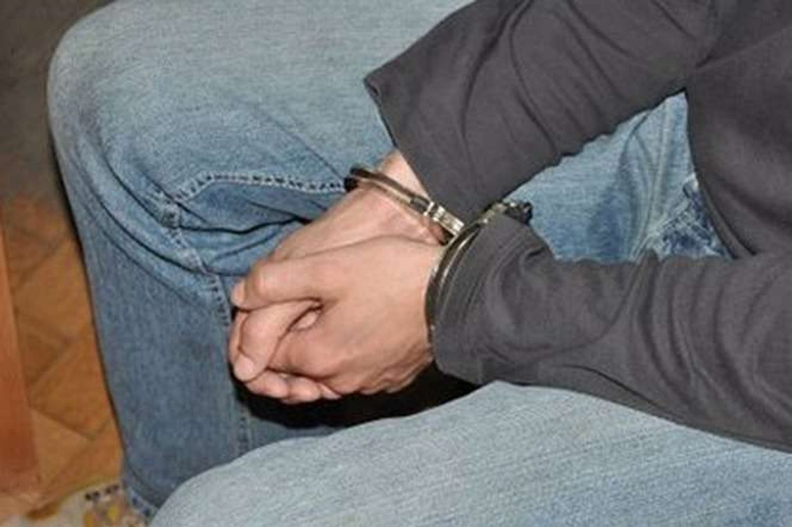 Udawali, że chcą kupić auto. Skanowali dowody osobiste i brali kredyty