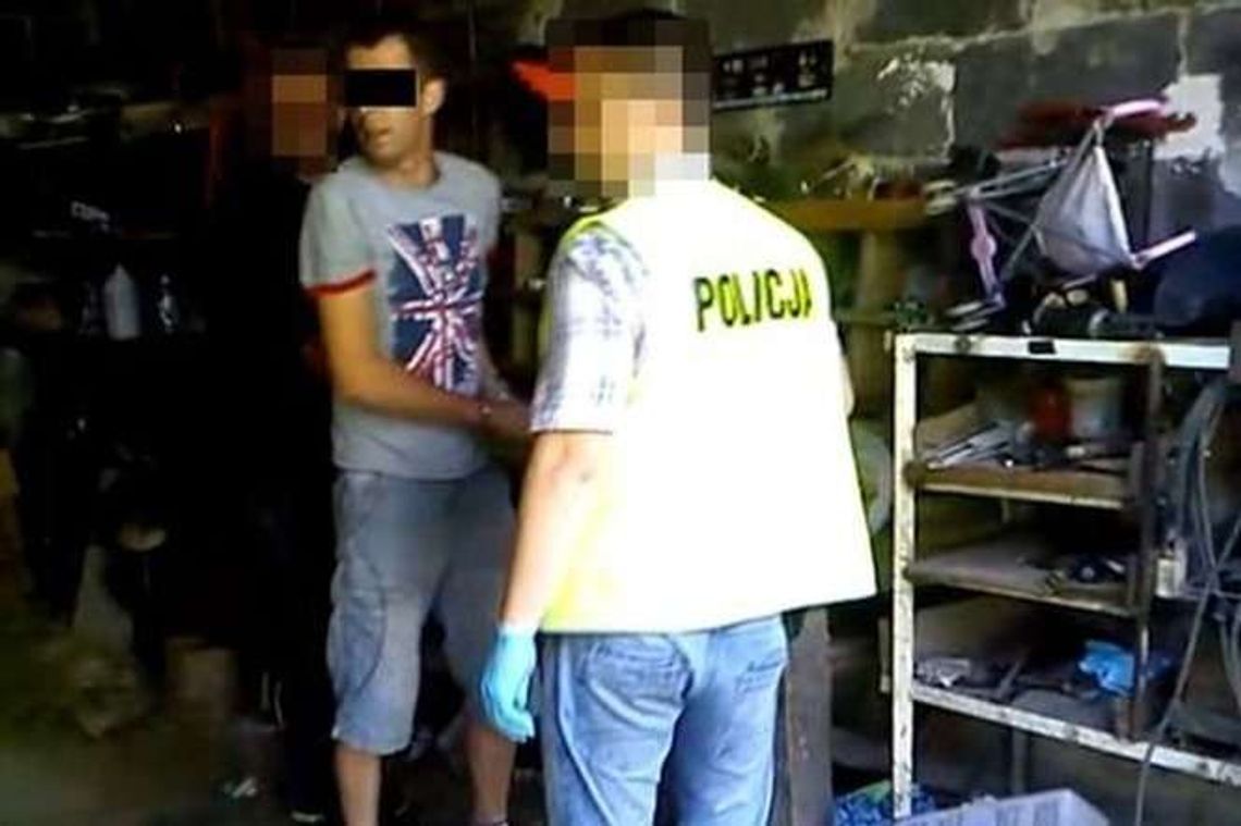 Udusił, okradł i wrzucił do Wisły. Morderca prostytutki zatrzymany. Chciał zamordować kolejną dziewczynę (WIDEO)