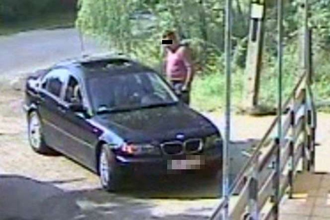 Ukradł BMW sprzed sklepu, nagrała go kamera (wideo)