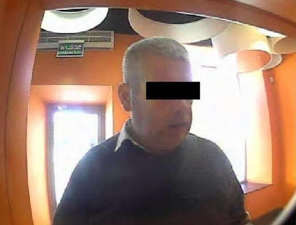 Ukradł kartę i chciał wypłacić pieniądze. Wypatrzył go strażnik miejski