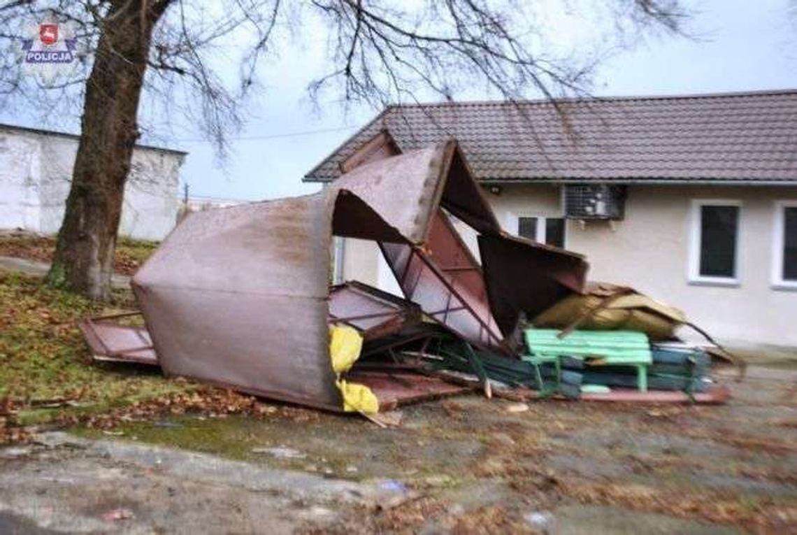 Ukradł koparkę, wjechał w ścianę szpitala, zniszczył blaszany garaż