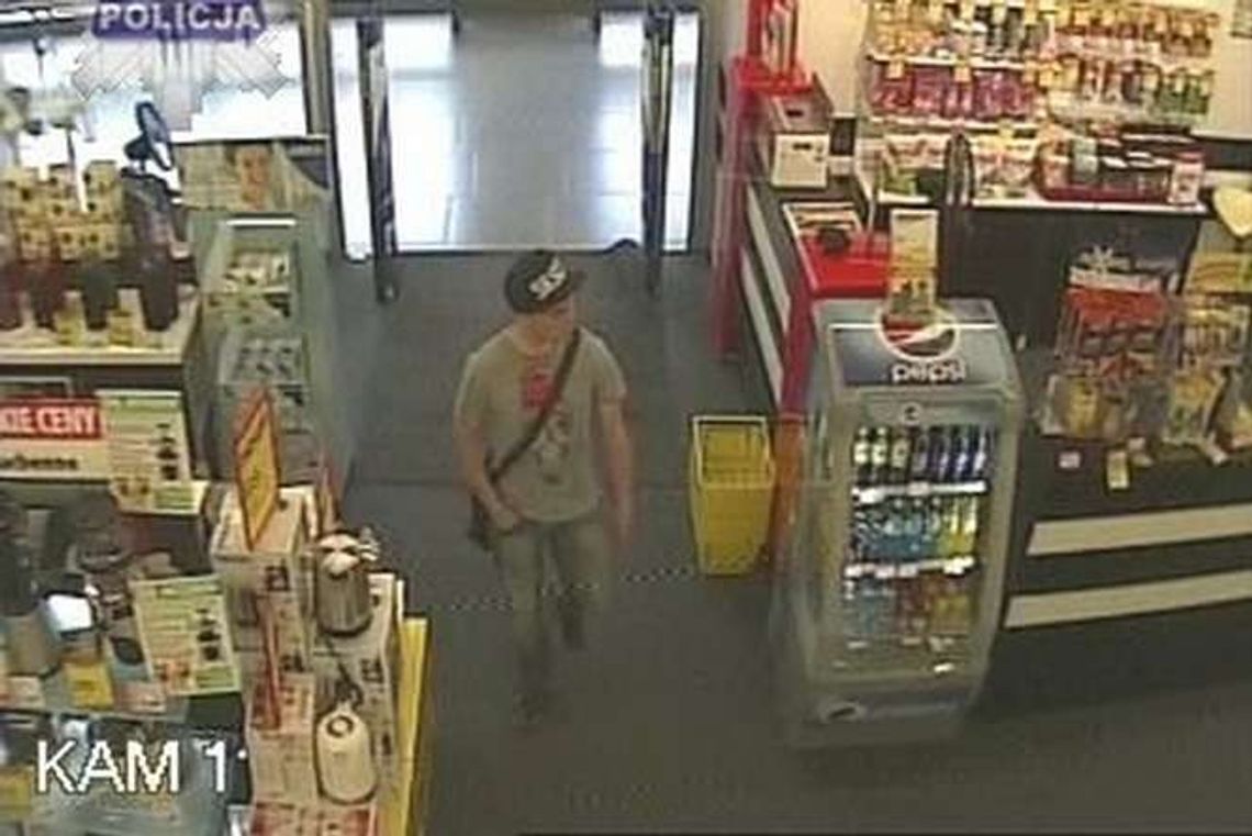 Ukradł pokrowce na smartfony. 2 tys. zł strat