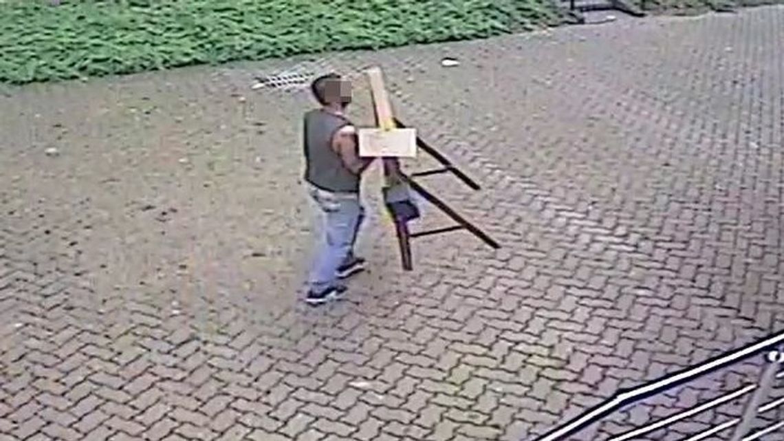 Ukradł puszkę z pieniędzmi z kościoła w Puławach. Zatrzymał go komendant policji