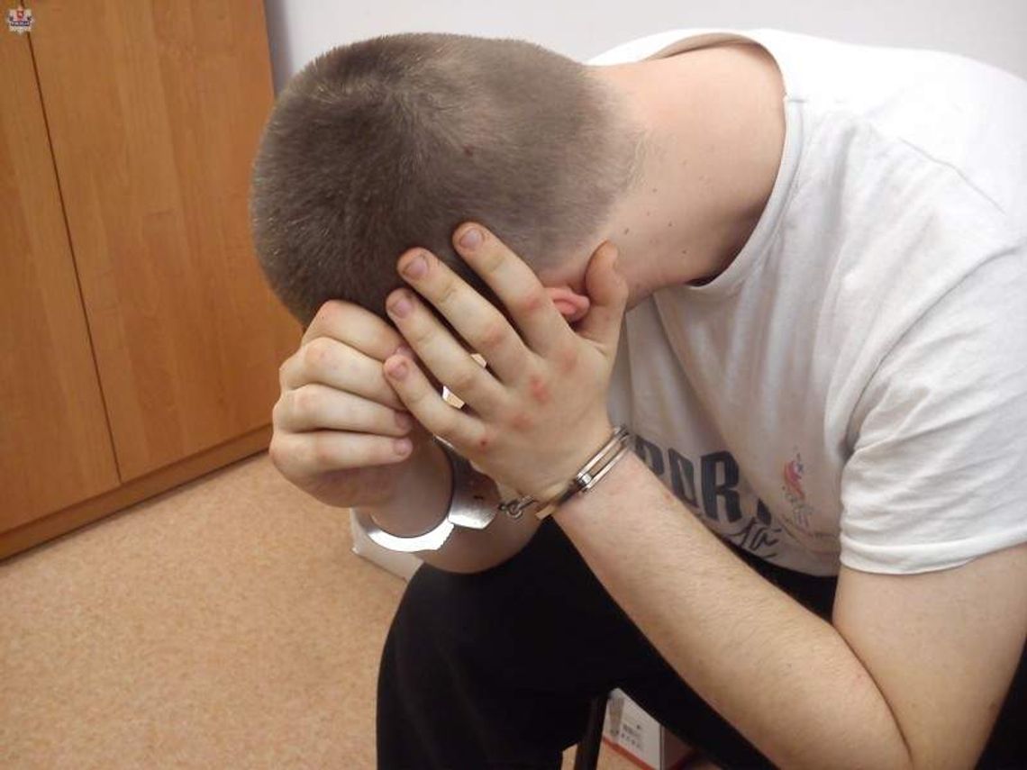 Ukradł szalik na meczu piłkarskim