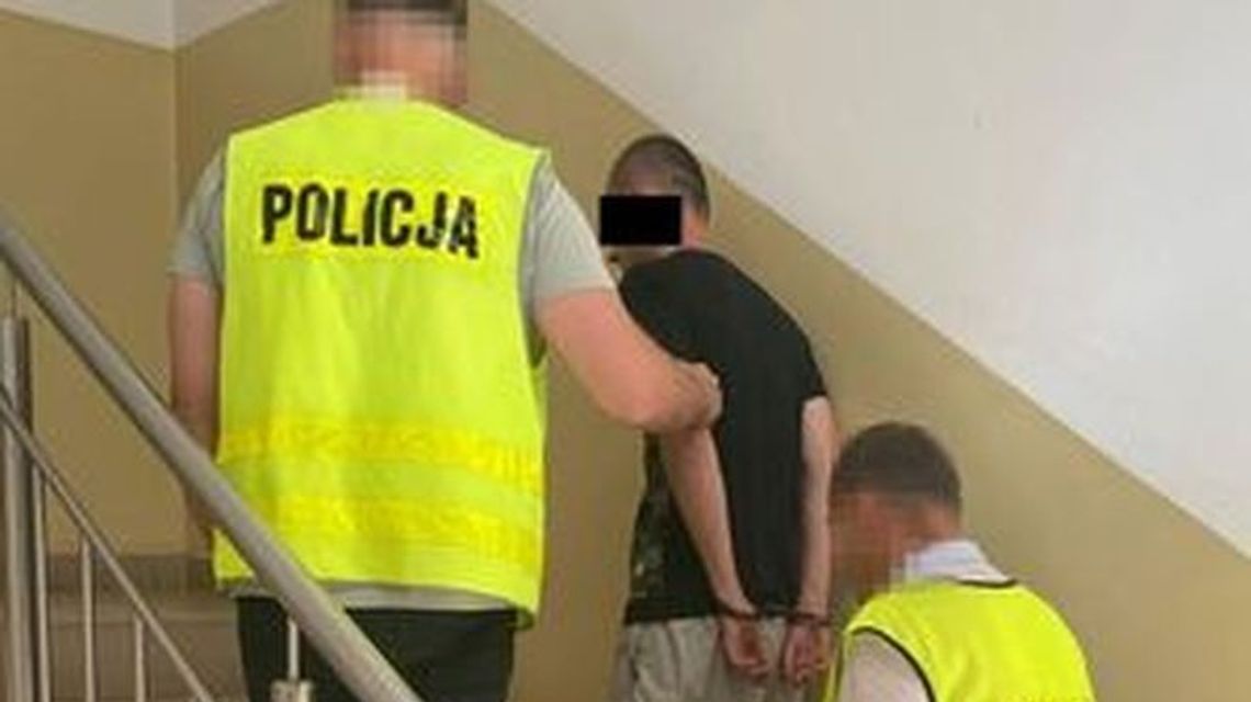 Ukradł tacę z ciastkami i wykładzinę. Grozi mu 12 lat Ukradł tacę z ciastkami i wykładzinę. Grozi mu 12 lat