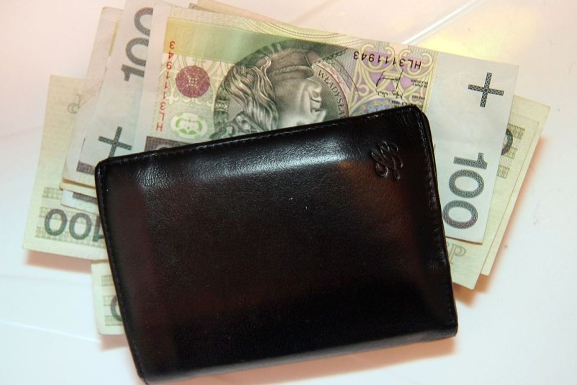 Ukradli 6 tys. zł metodą \"na wnuczka\" Ukradli 6 tys. zł metodą \"na wnuczka\"