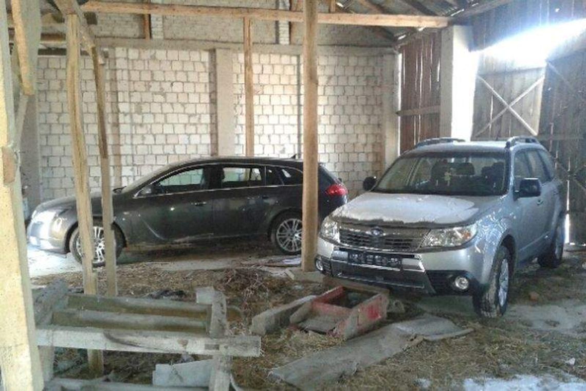 Ukradli auta z komisu w Lublinie. Policjanci znaleźli je w Spiczynie Ukradli auta z komisu w Lublinie. Policjanci znaleźli je w Spiczynie