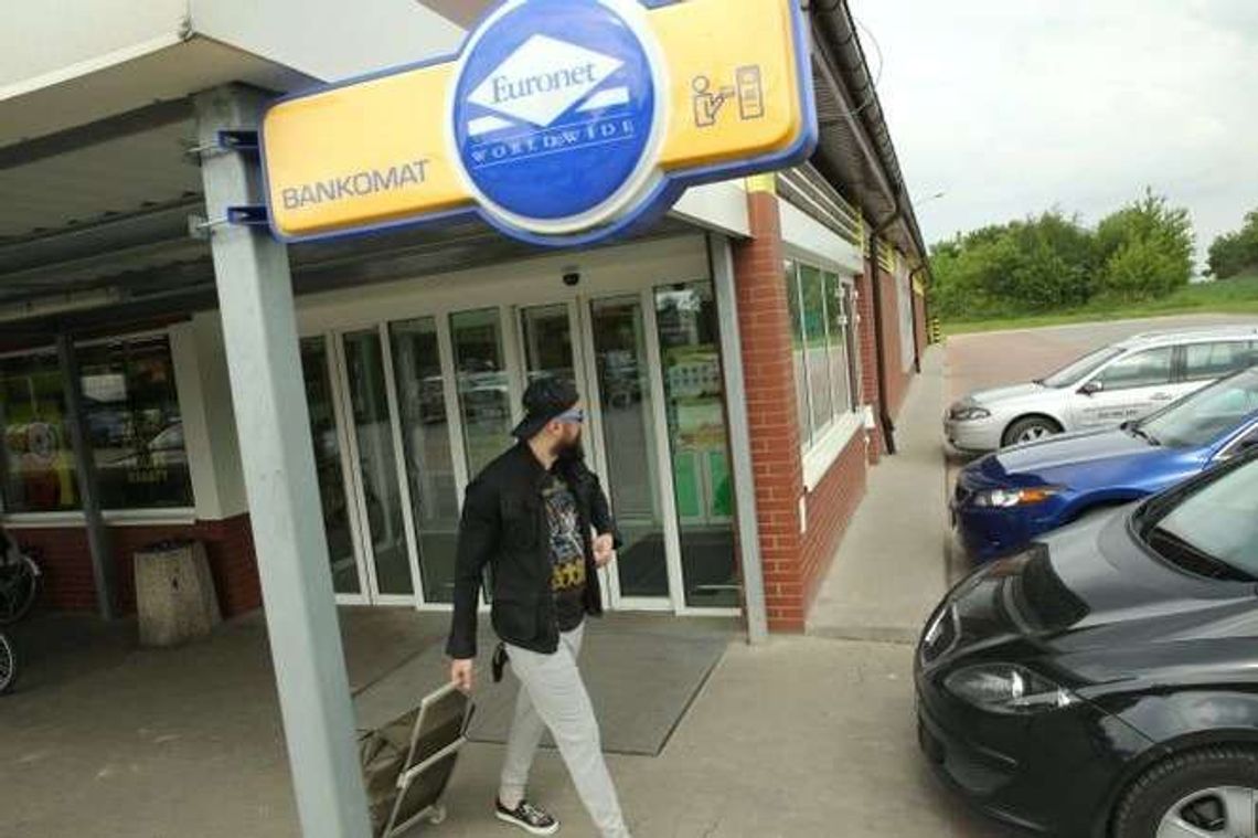 Ukradli bankomat z Biedronki w Lublinie. To już drugi taki przypadek