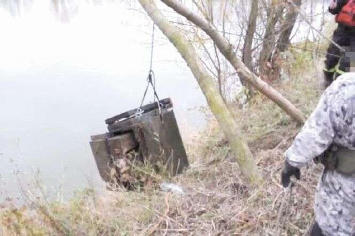 Ukradli bankomat ze sklepu, zabrali pieniądze. Zaproponowali dla siebie areszt