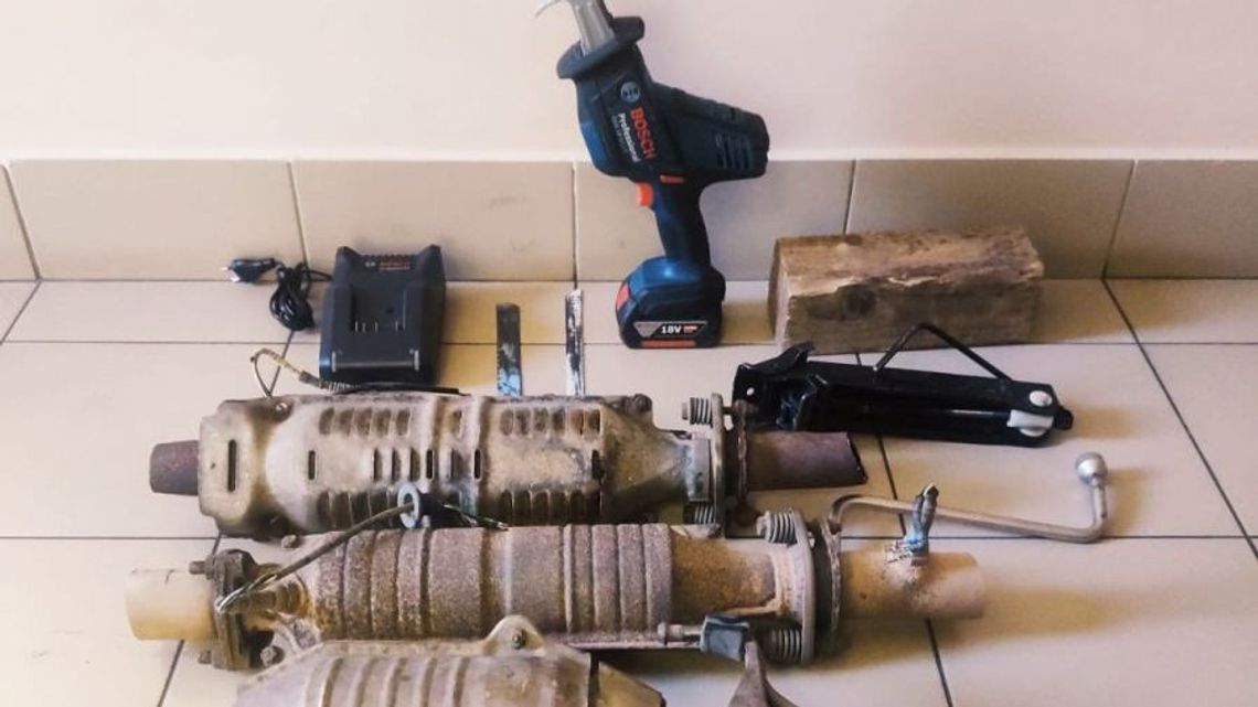 Ukradli kosztowne narzędzia i katalizatory samochodowe. Mogą trafić na 10 lat za kratki