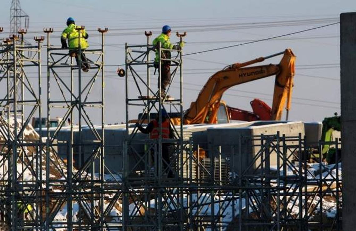 Ukradli ponad tonę stali z budowy S-17