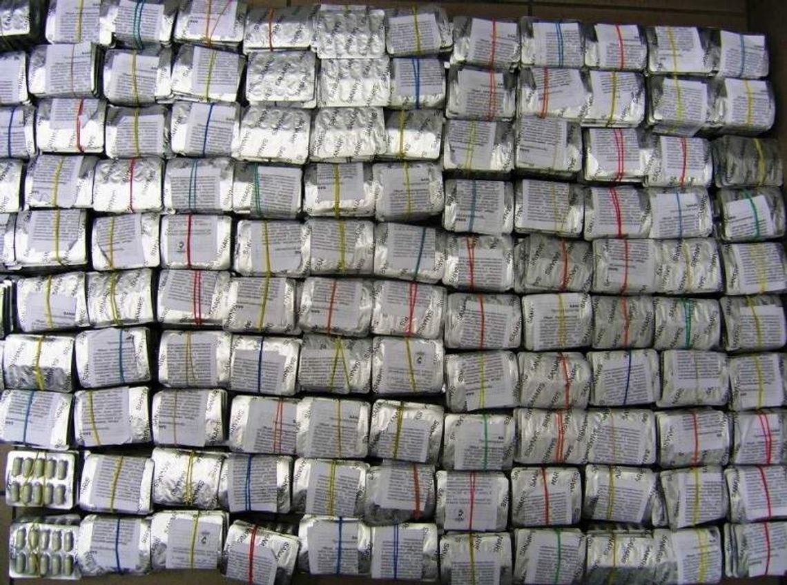 Ukrainiec przemycał do Polski tabletki na pasożyty