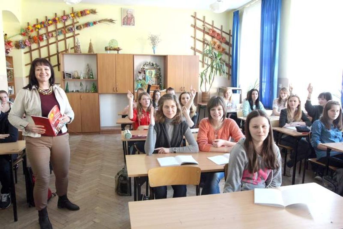 Ukraińskie dzieci w polskiej szkole. "Dzięki nim nie trzeba zwalniać nauczycieli"