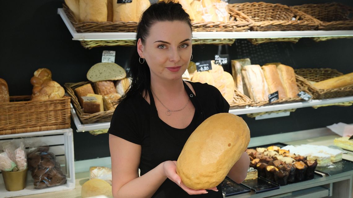 Ukraińskie pola pod ostrzałem, to chleb w Polsce coraz droższy Ukraińskie pola pod ostrzałem, to chleb w Polsce coraz droższy