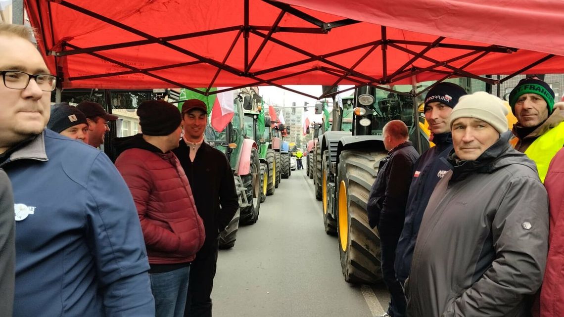Ukraińskie zboże przez Polskę tylko tranzytem. Rolnicy nadal się boją o zarobek